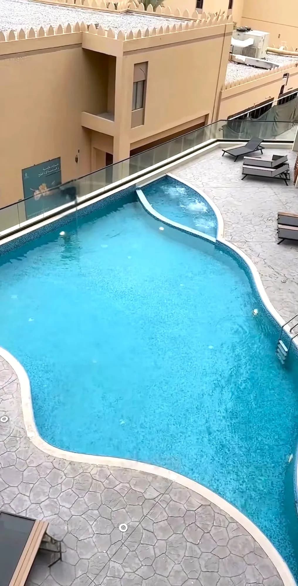 Golden Tulip – The Village — Exterior 17